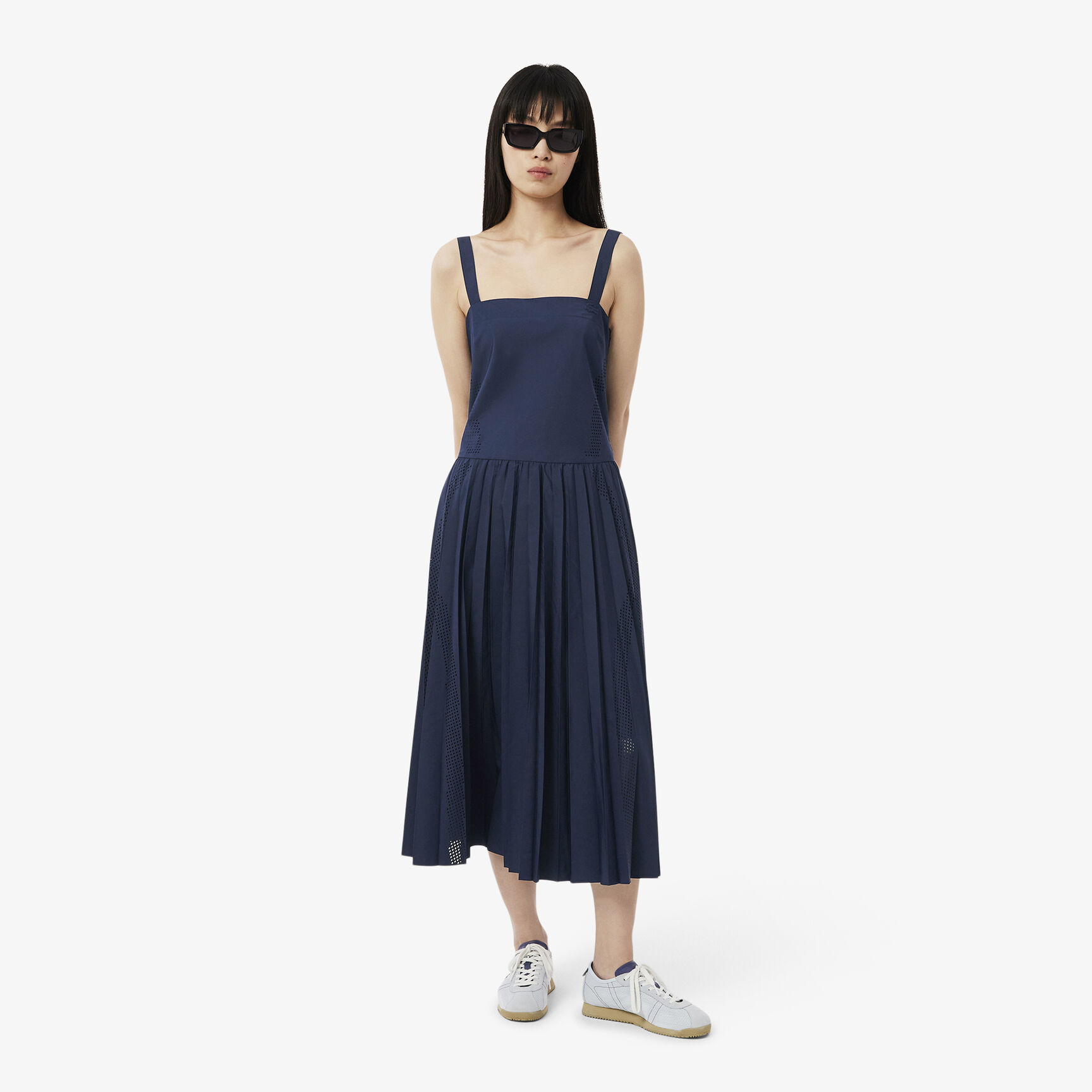 فستان طويل بحزام مطوي فستان طويل بحزام مطوي