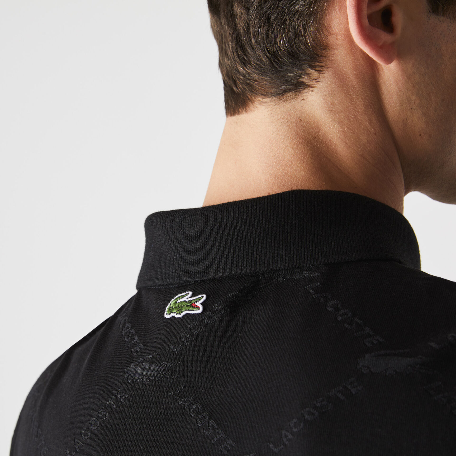 قميص بولو بأنماط مونوغرام وقصة اعتيادية مجموعة Lacoste LIVE للرجال قميص بولو بأنماط مونوغرام وقصة اعتيادية مجموعة Lacoste LIVE للرجال