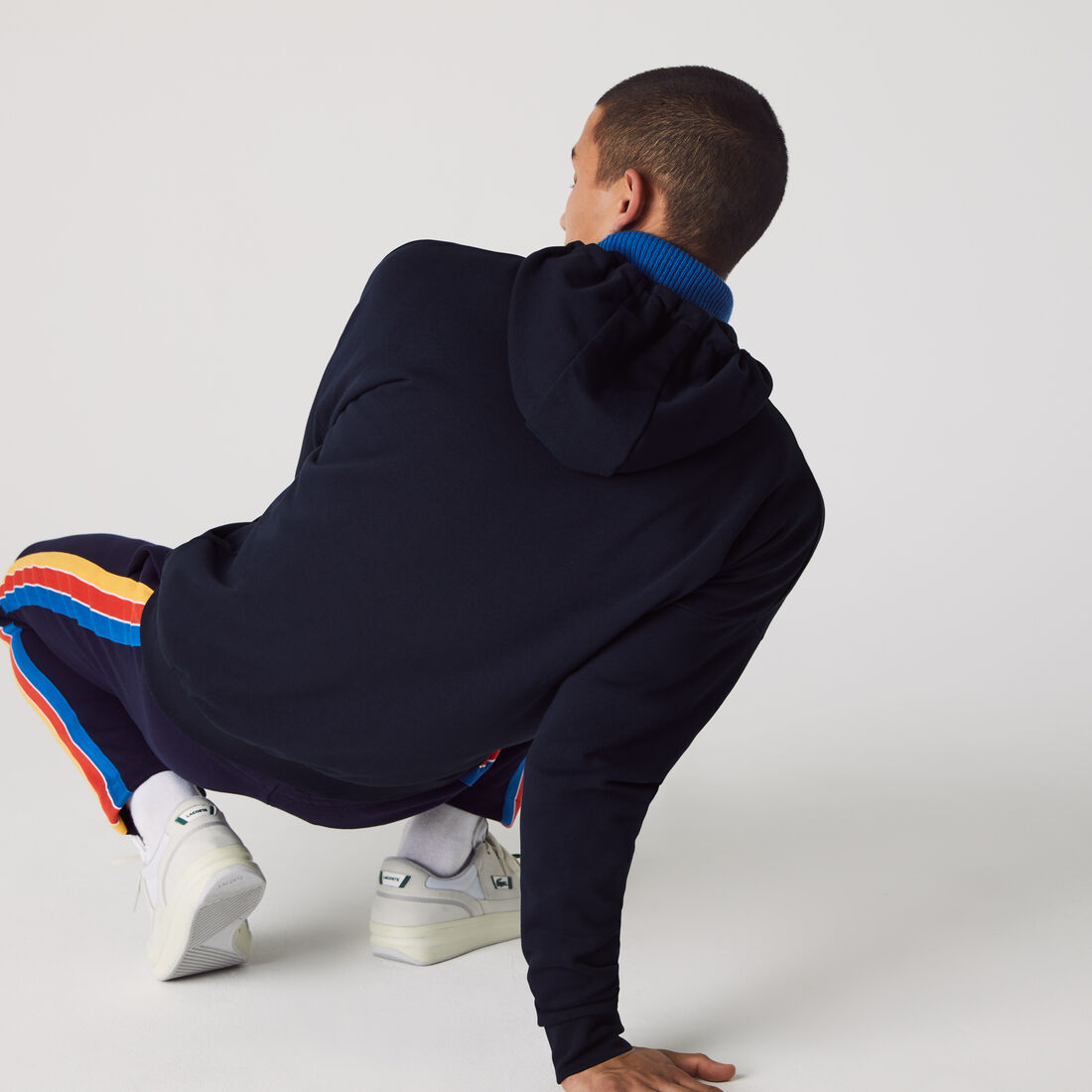 سويت شيرت صوف بسحاب مع غطاء رأس وكتل لونية من مجموعة Lacoste SPORT للرجال سويت شيرت صوف بسحاب مع غطاء رأس وكتل لونية من مجموعة Lacoste SPORT للرجال