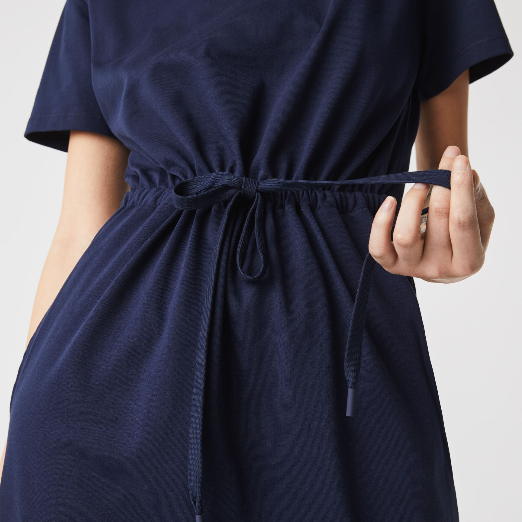 فستان تي شيرت قطن للنساء ضيق وطويل فستان تي شيرت قطن للنساء ضيق وطويل