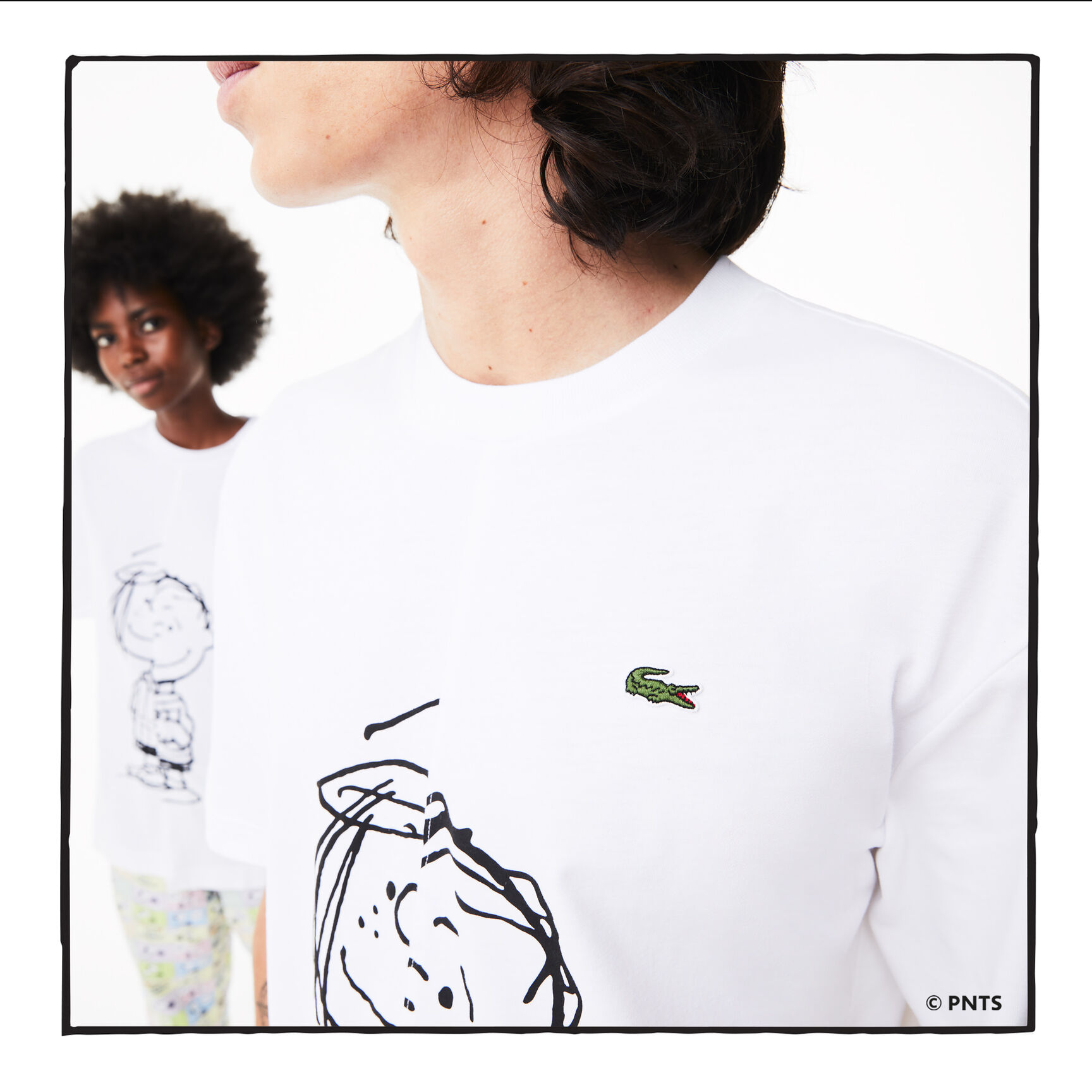 تيشيرت فضفاض مناسب للجنسين من مجموعة Lacoste L!VE x Peanuts
