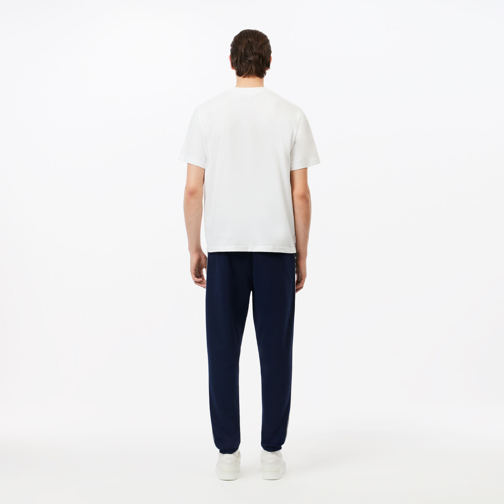 بنطال رياضي بشريط بشعار الماركة بنطال رياضي بشريط بشعار الماركة