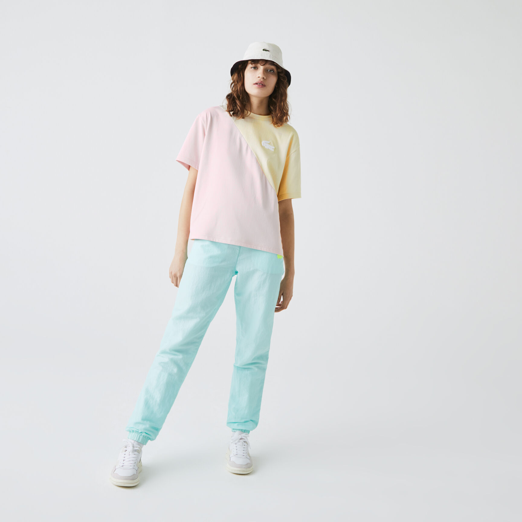 تي شيرت قطن للنساء ثنائي اللون قصة فضفاضة مجموعة Lacoste LIVE تي شيرت قطن للنساء ثنائي اللون قصة فضفاضة مجموعة Lacoste LIVE