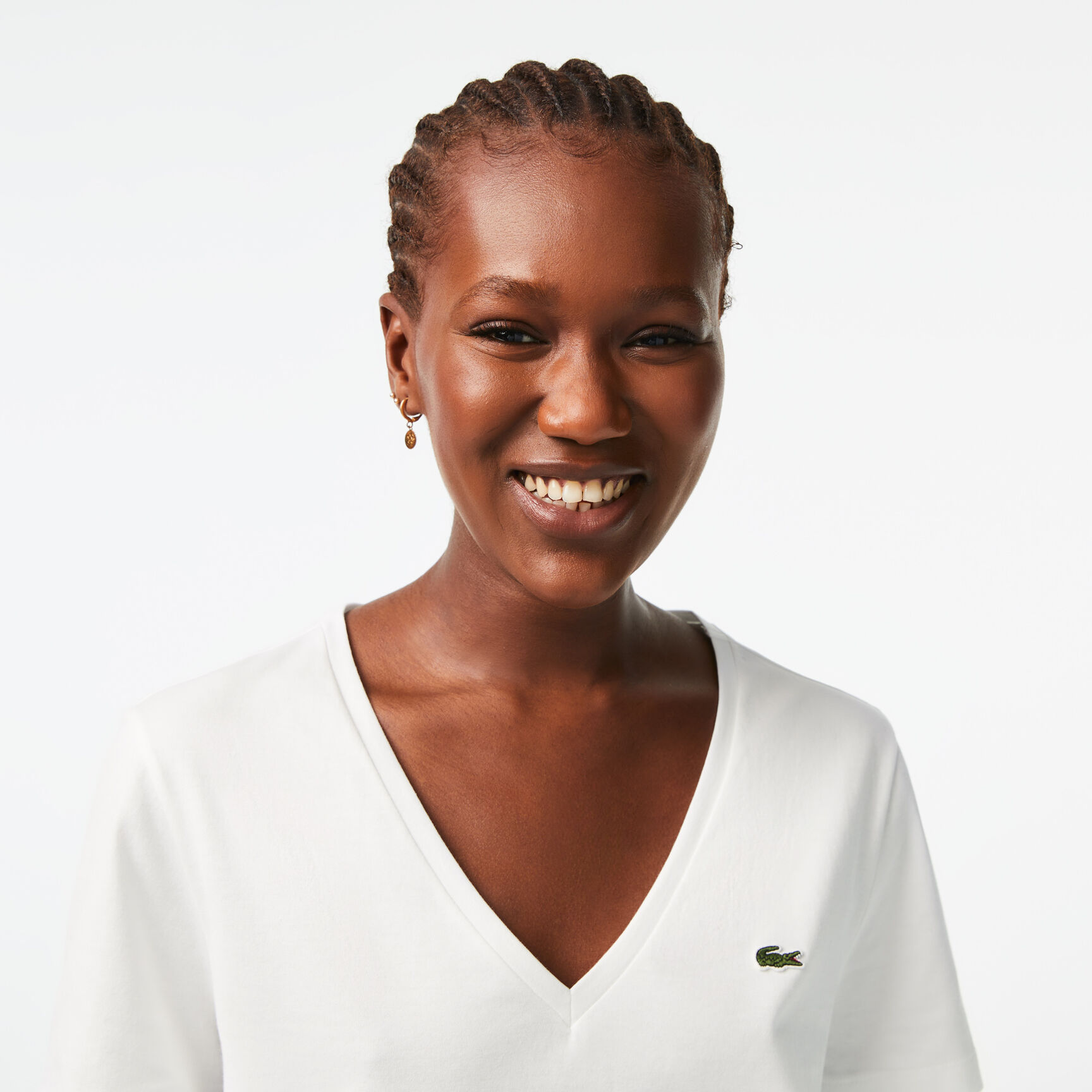 تي شيرت بقصّة عادية وطبعة مميزة لكلمة Lacoste