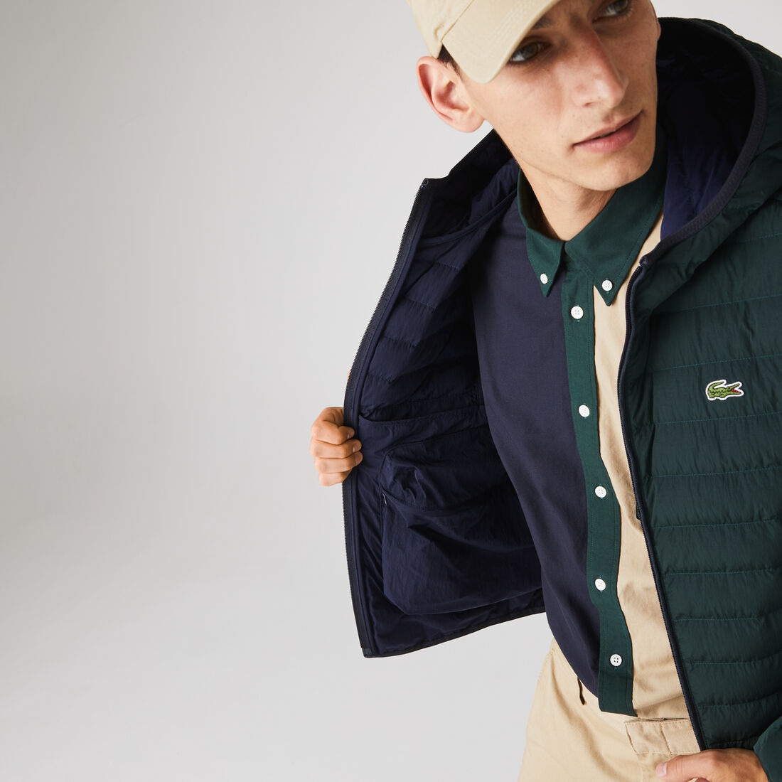 جاكيت منفوخ قابل للطي بقماش خفيف الوزن مقاوم للماء وغطاء رأس للرجال جاكيت منفوخ قابل للطي بقماش خفيف الوزن مقاوم للماء وغطاء رأس للرجال