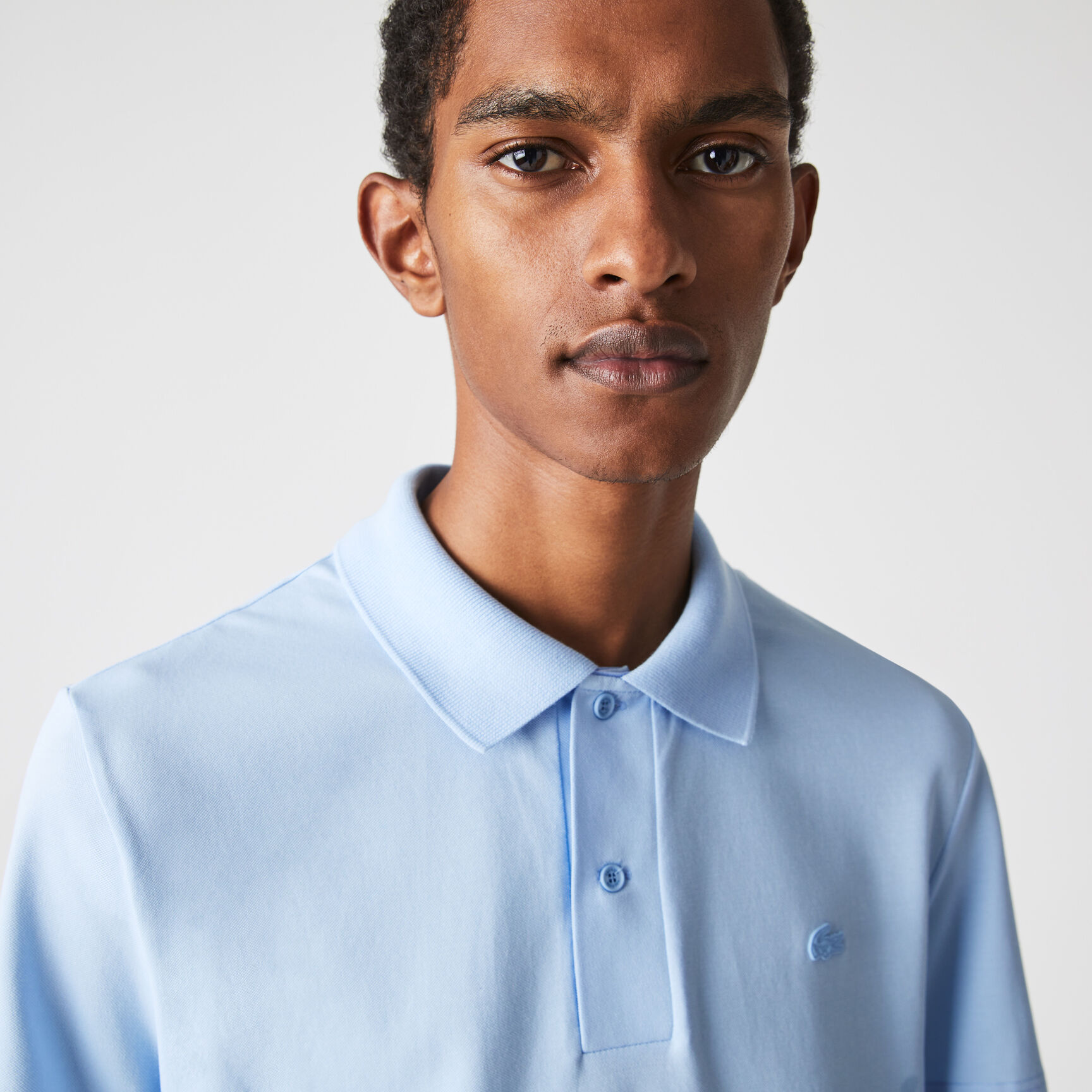 بولو بيكيه الخفيف المسامي للرجال من Lacoste بولو بيكيه الخفيف المسامي للرجال من Lacoste