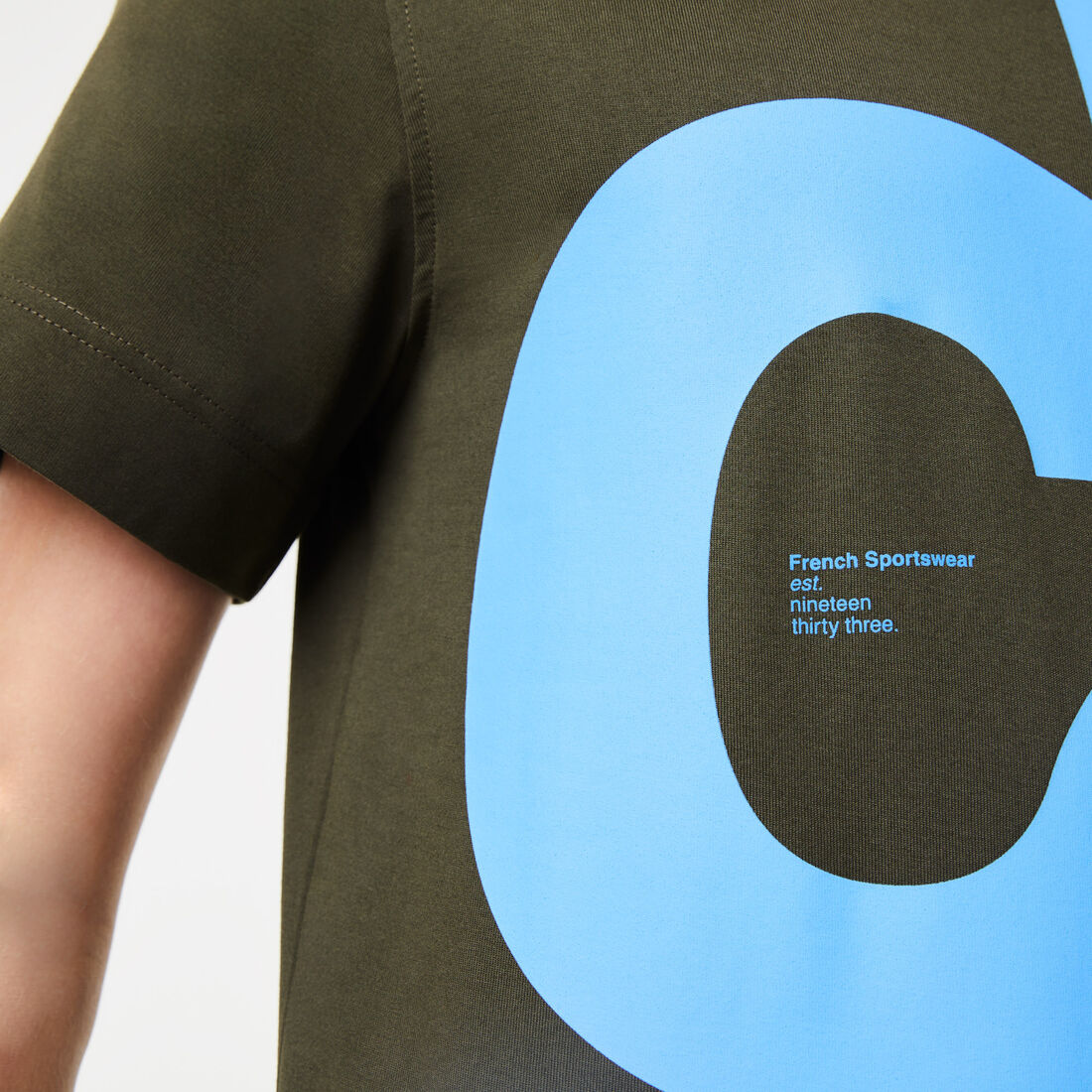 تيشيرت قطن بقصة عادية وحروف بلون مغاير للرجال تيشيرت قطن بقصة عادية وحروف بلون مغاير للرجال