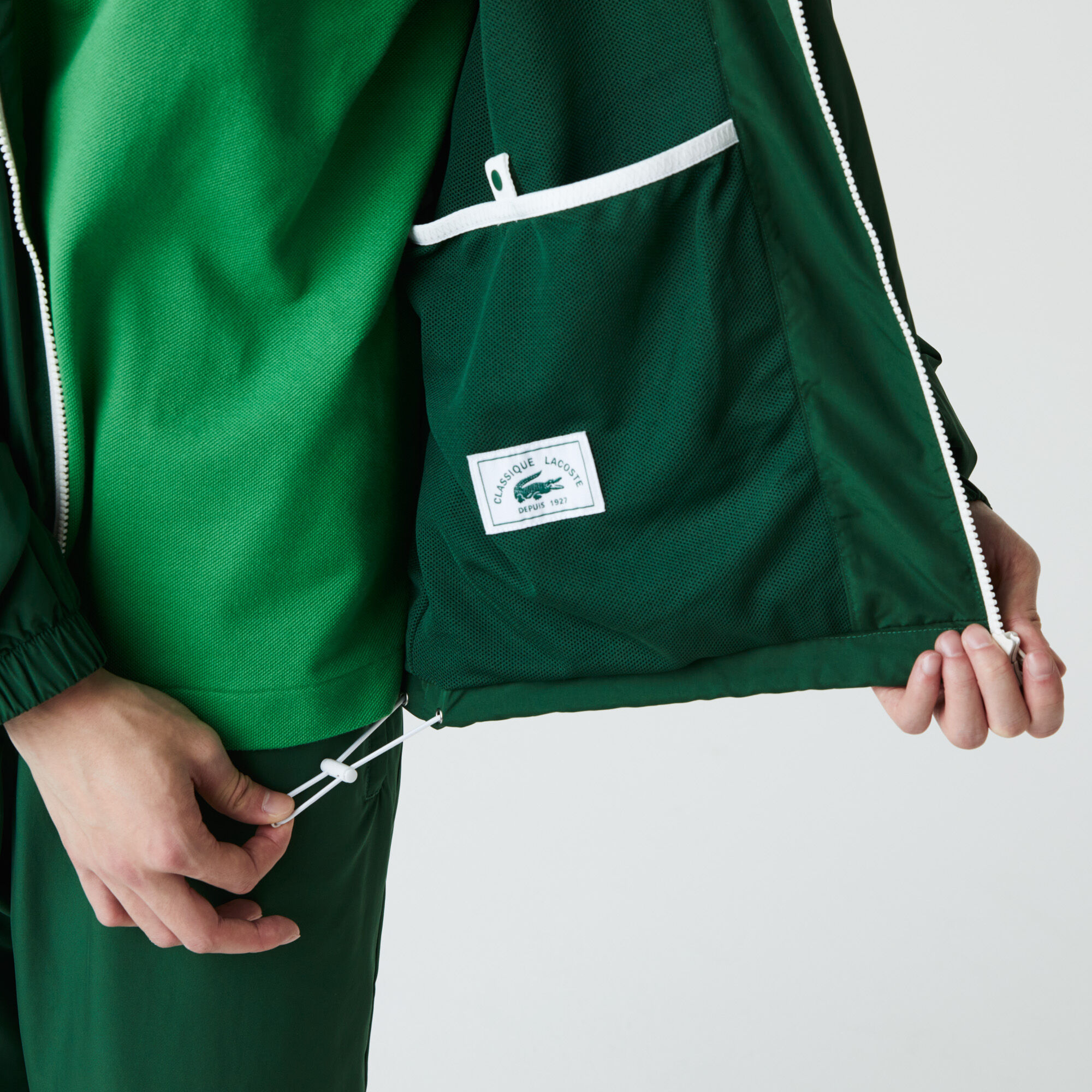 Buy Men s Lightweight Water Resistant Zip Windbreaker Lacoste SA