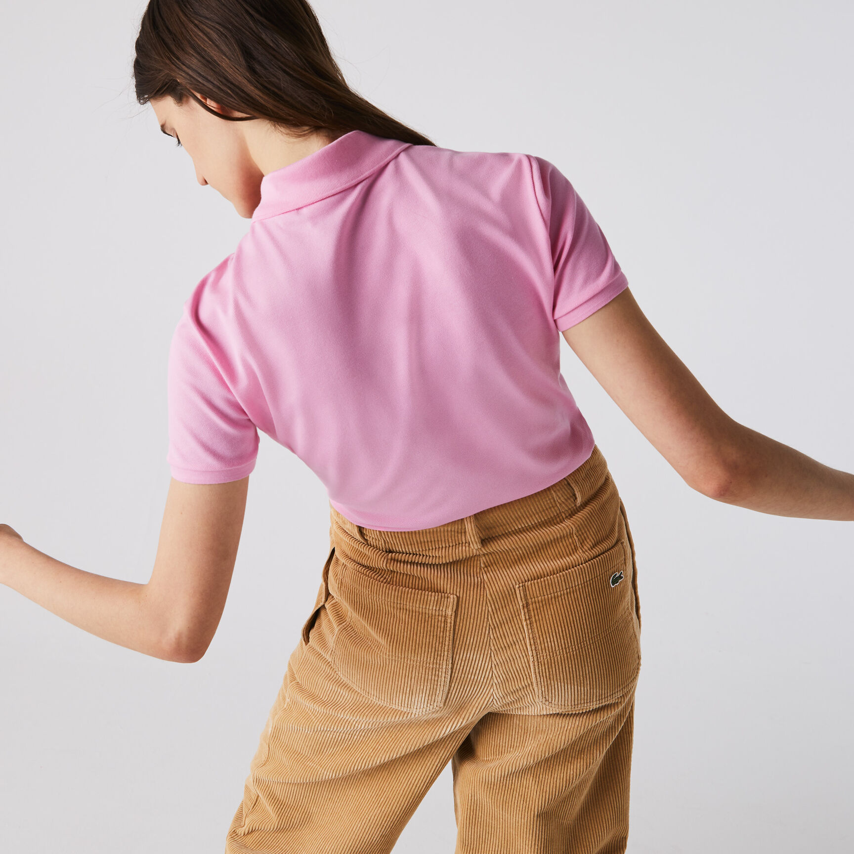 تيشيرت بولو L.12.D بقصة ضيقة من قماش بيتي بيكيه المطاطي تيشيرت بولو L.12.D بقصة ضيقة من قماش بيتي بيكيه المطاطي