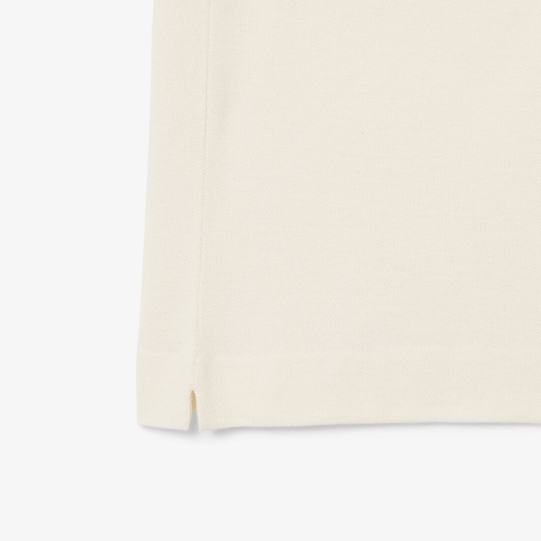 قميص بولو L.12.12 بقصة كلاسيكية صناعة فرنسية قميص بولو L.12.12 بقصة كلاسيكية صناعة فرنسية