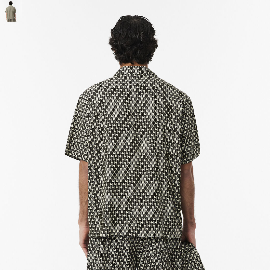 قميص قصير الأكمام بقصة مريحة قميص قصير الأكمام بقصة مريحة