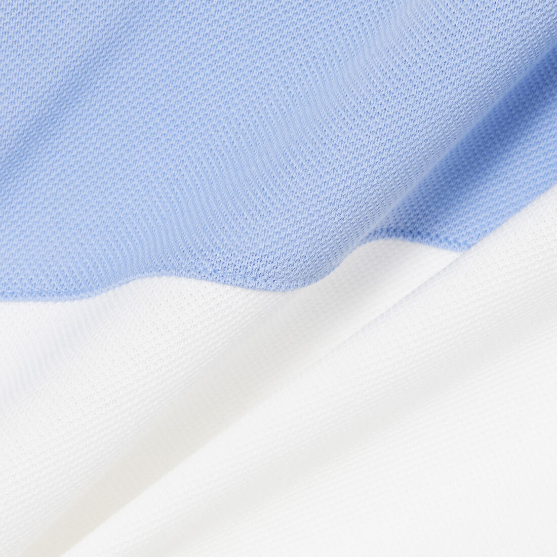 قميص بولو بقصة عادية من بيتي بيكيه قميص بولو بقصة عادية من بيتي بيكيه