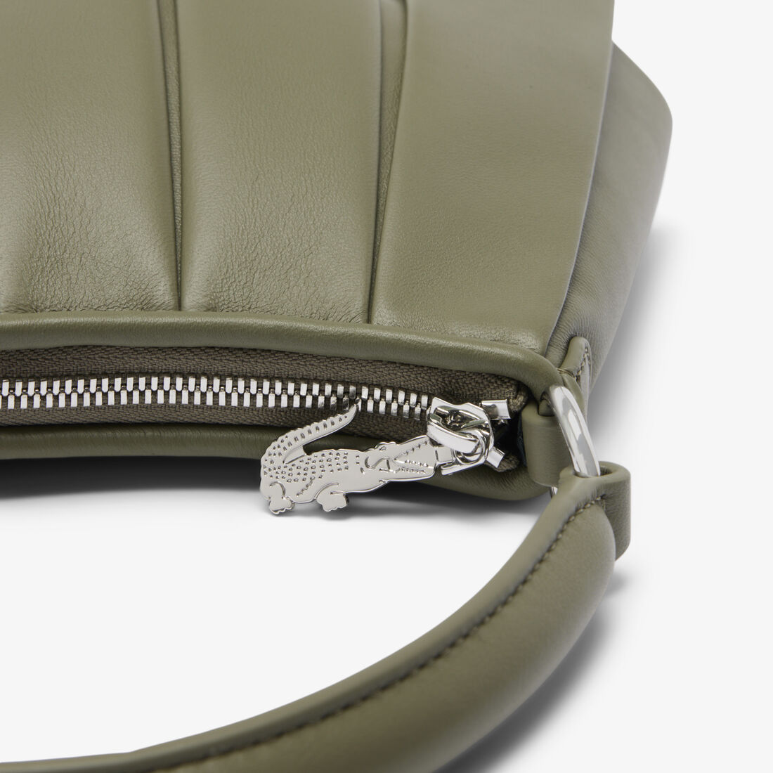 حقيبة لينجلين جلدية صغيرة حقيبة لينجلين جلدية صغيرة