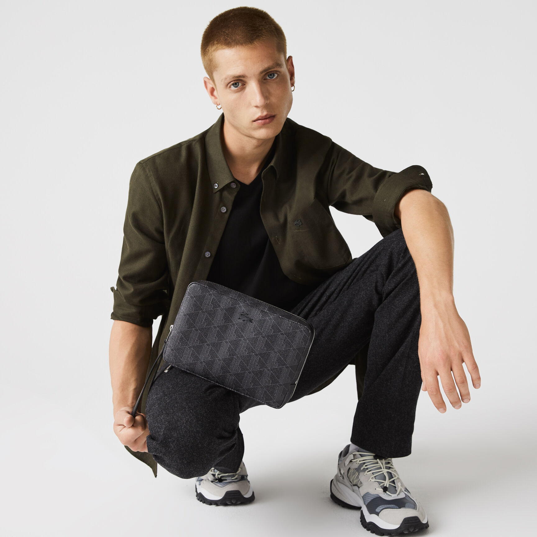 حقيبة يد رجالية من قماش الكانفاس بسحاب حقيبة يد رجالية من قماش الكانفاس بسحاب