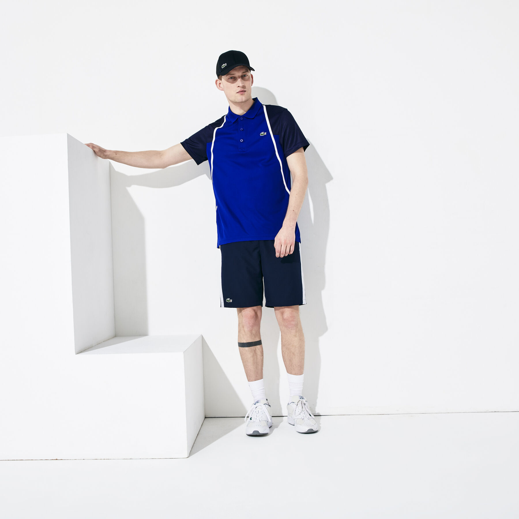 Men's Lacoste SPORT Contrast Cut-Out Light Tennis Shorts men s lacoste sport contrast cut out light tennis shorts