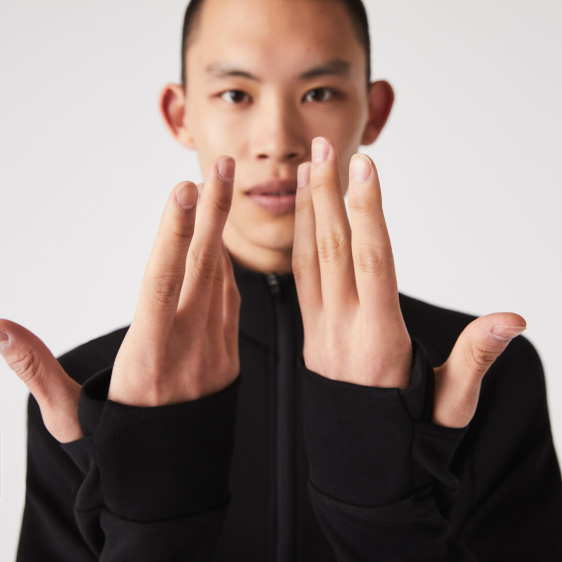 سويت شيرت لاكوست قطن عضوي ناعم للرجال سويت شيرت لاكوست قطن عضوي ناعم للرجال