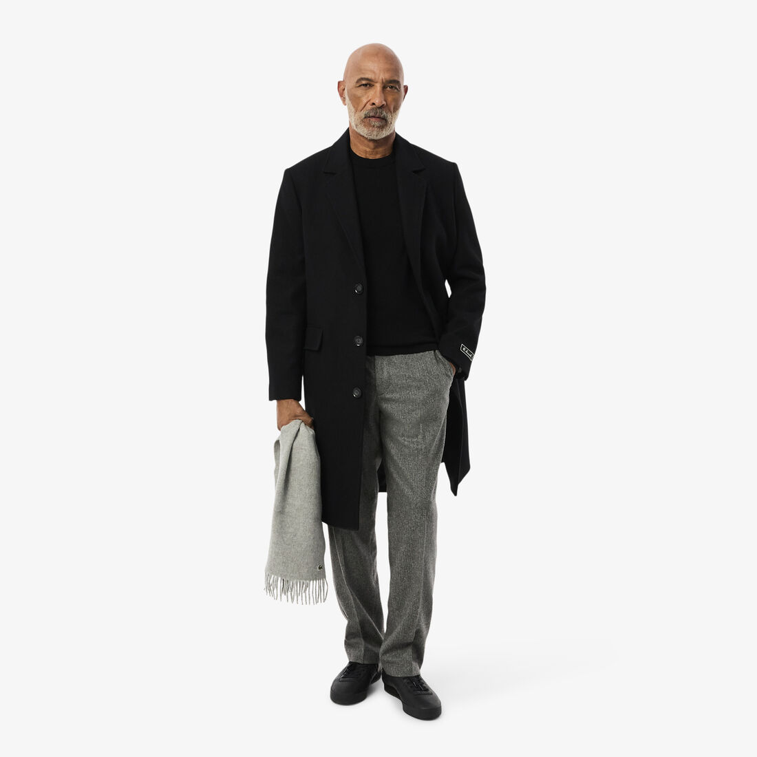 سترة قطنية أحادية اللون بياقة دائرية سترة قطنية أحادية اللون بياقة دائرية