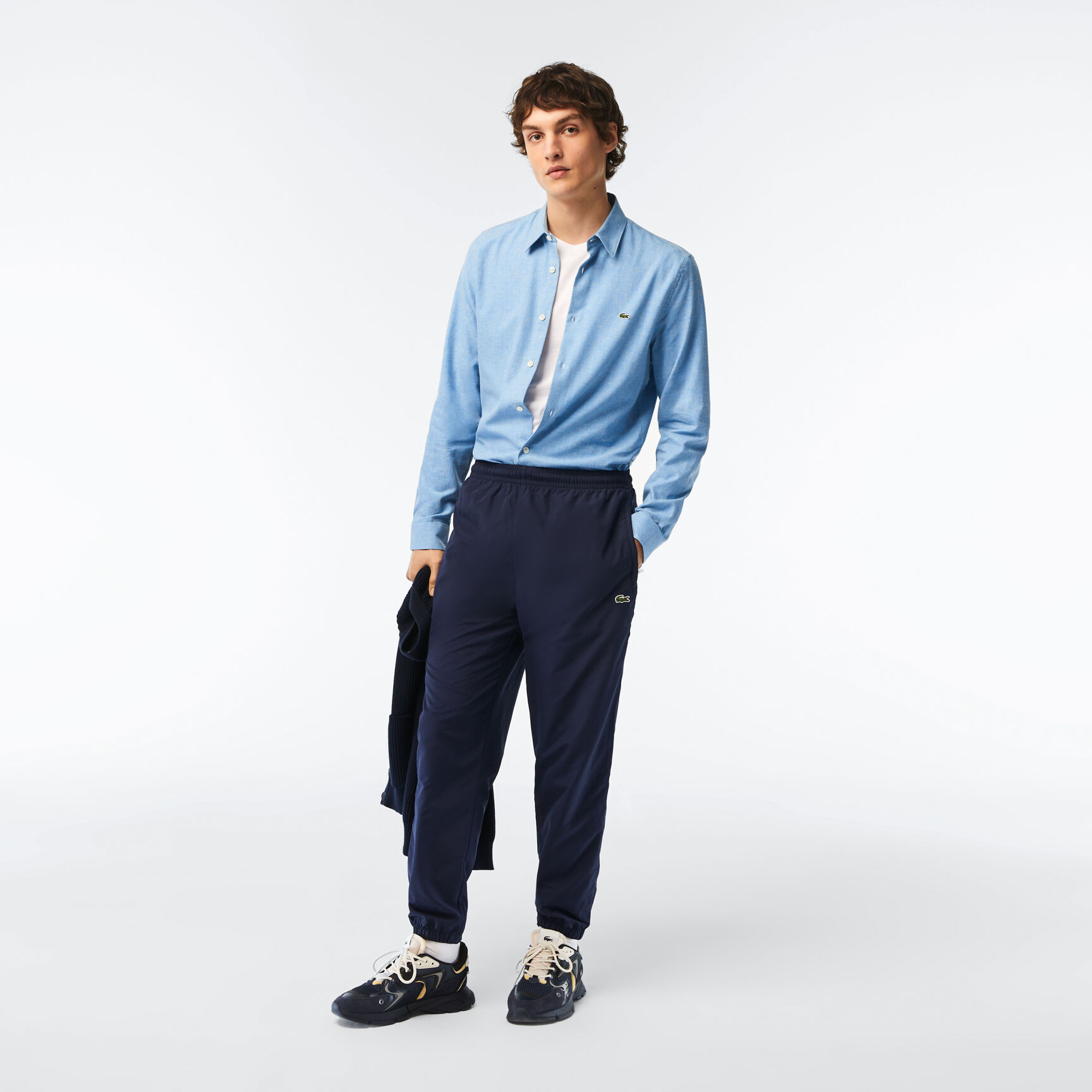 قميص قطن فاخر بقصّة عادية للرجال قميص قطن فاخر بقصّة عادية للرجال