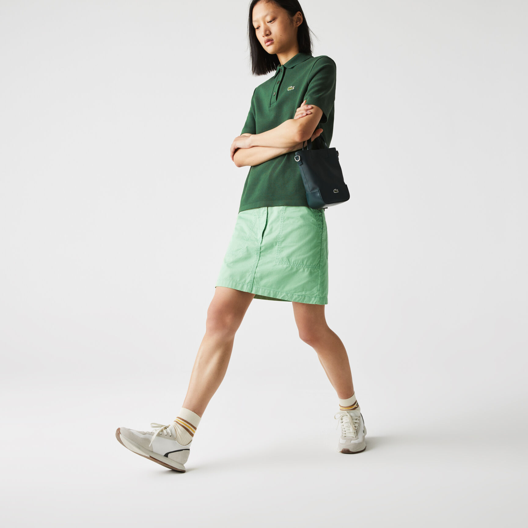 قميص بولو مقلم للنساء قصة عادية من القطن العضوي