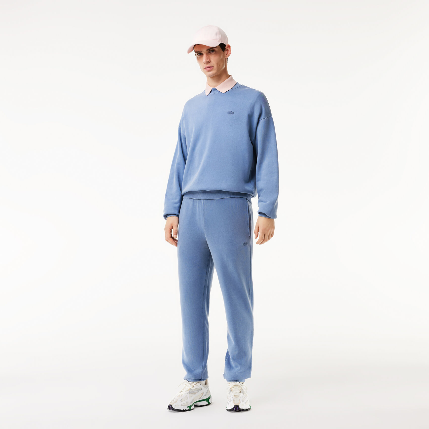 بنطال رياضي مصبوغ بشكل طبيعي