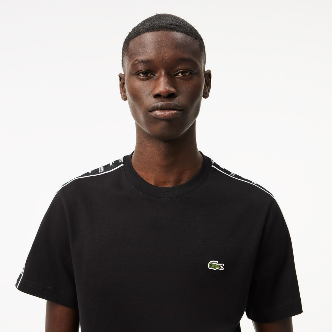 تي شيرت قطن جيرسي مخطط بشعار الماركة تي شيرت قطن جيرسي مخطط بشعار الماركة