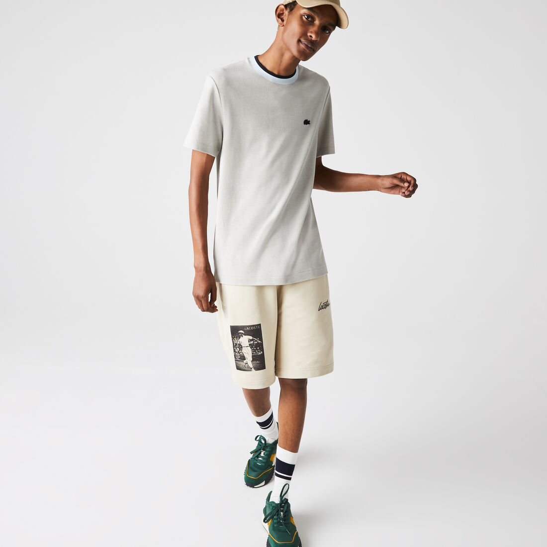 تيشيرت قطن فاخر بفتحة رقبة مستديرة للرجال