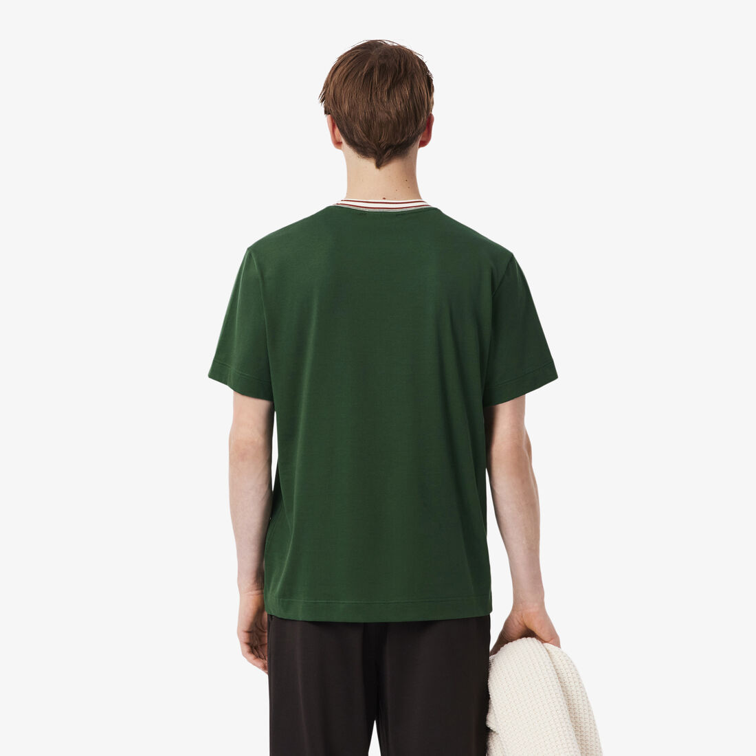 تي شيرت فرنسي الصنع مخطط الرقبة تي شيرت فرنسي الصنع مخطط الرقبة