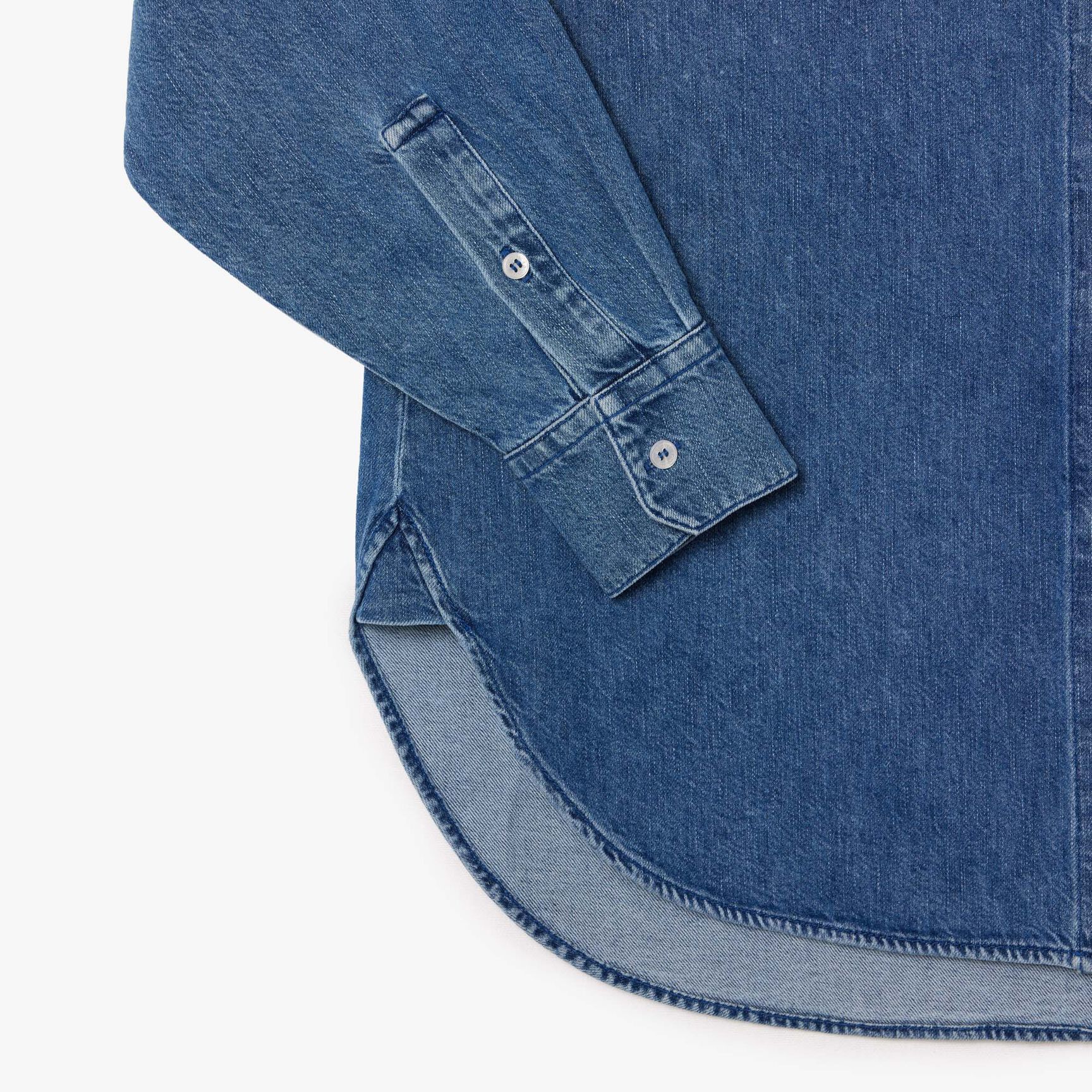 قميص جينز كبير الحجم