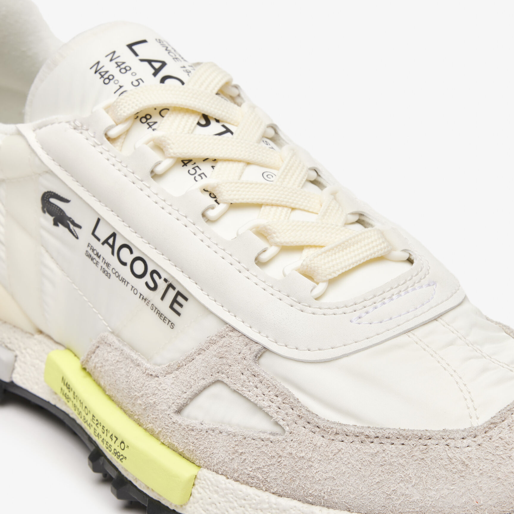 سنيكرز إيليت أكتيف قماش يحمل اسم الماركة للرجال سنيكرز إيليت أكتيف قماش يحمل اسم الماركة للرجال