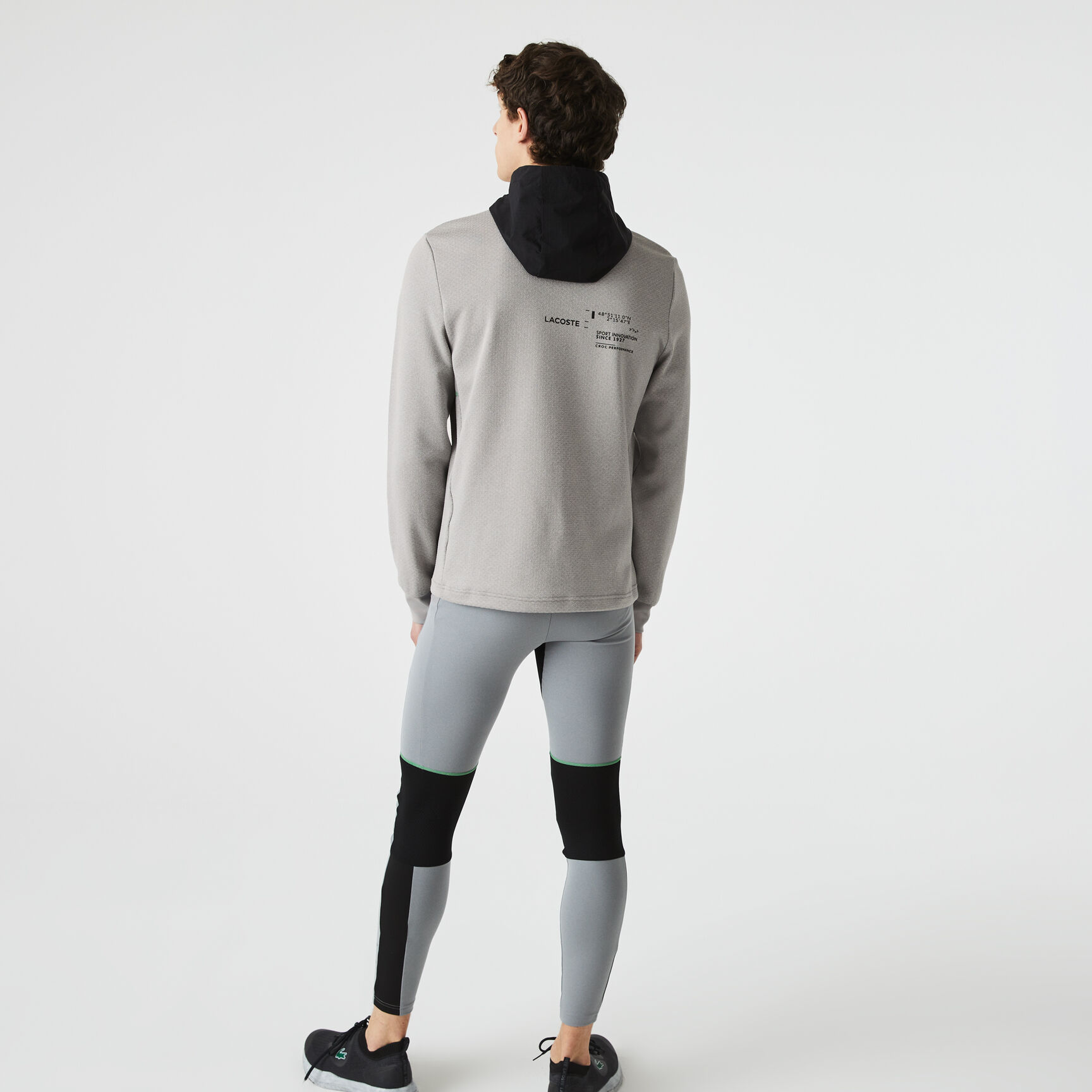 جاكيت بغطاء رأس نايلون بلون مغاير للرجال مجموعة Lacoste SPORT جاكيت بغطاء رأس نايلون بلون مغاير للرجال مجموعة Lacoste SPORT