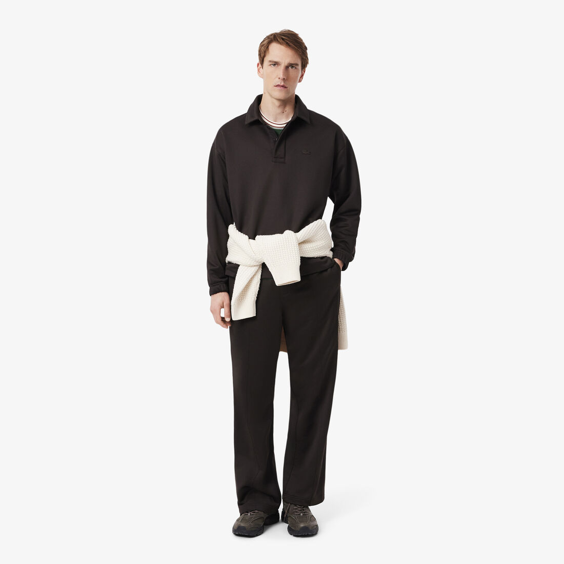 تي شيرت فرنسي الصنع مخطط الرقبة تي شيرت فرنسي الصنع مخطط الرقبة