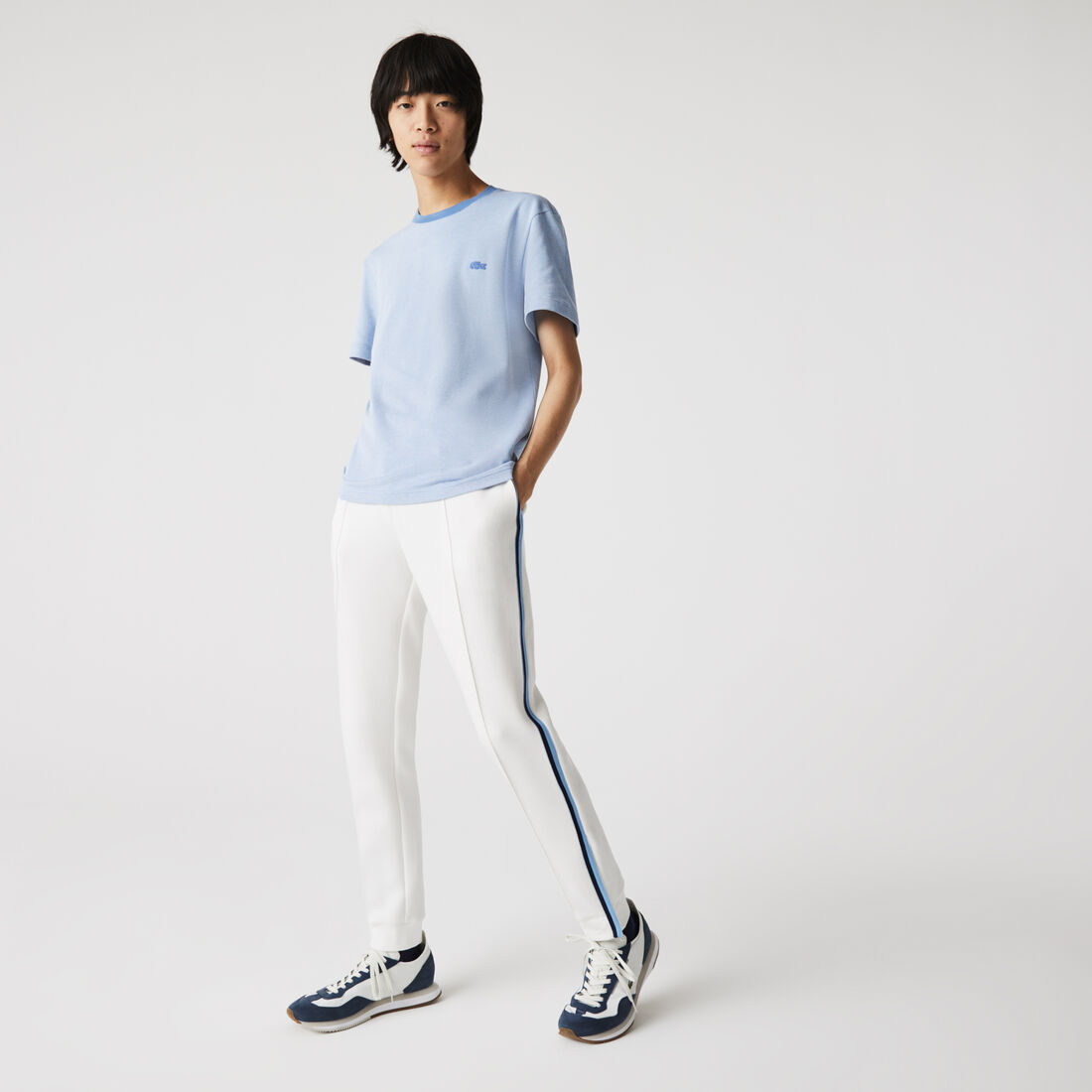 تي شيرت قطني متعرج الملمس للرجال بفتحة رقبة مستديرة تي شيرت قطني متعرج الملمس للرجال بفتحة رقبة مستديرة