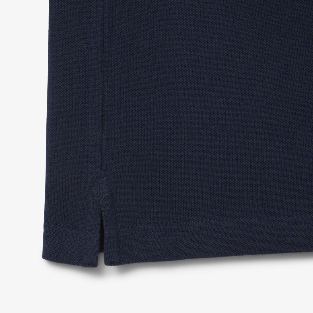 قميص بولو بيكيه بقصّة عادية قميص بولو بيكيه بقصّة عادية