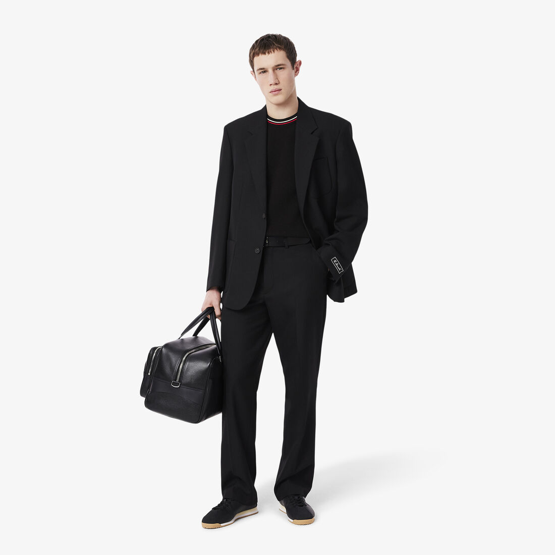 تي شيرت مخطط كلاسيكي بقصّة كلاسيكية تي شيرت مخطط كلاسيكي بقصّة كلاسيكية