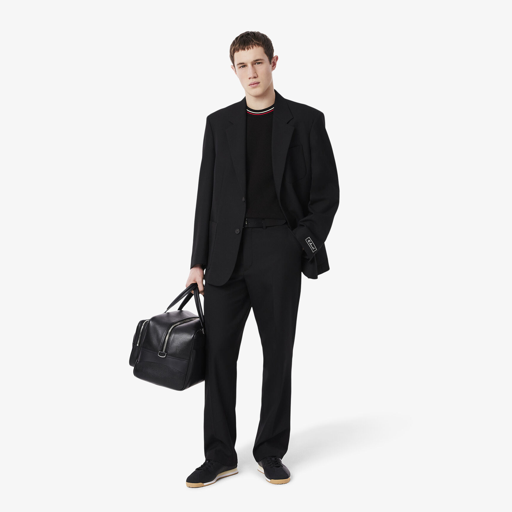 تي شيرت مخطط كلاسيكي بقصّة كلاسيكية تي شيرت مخطط كلاسيكي بقصّة كلاسيكية