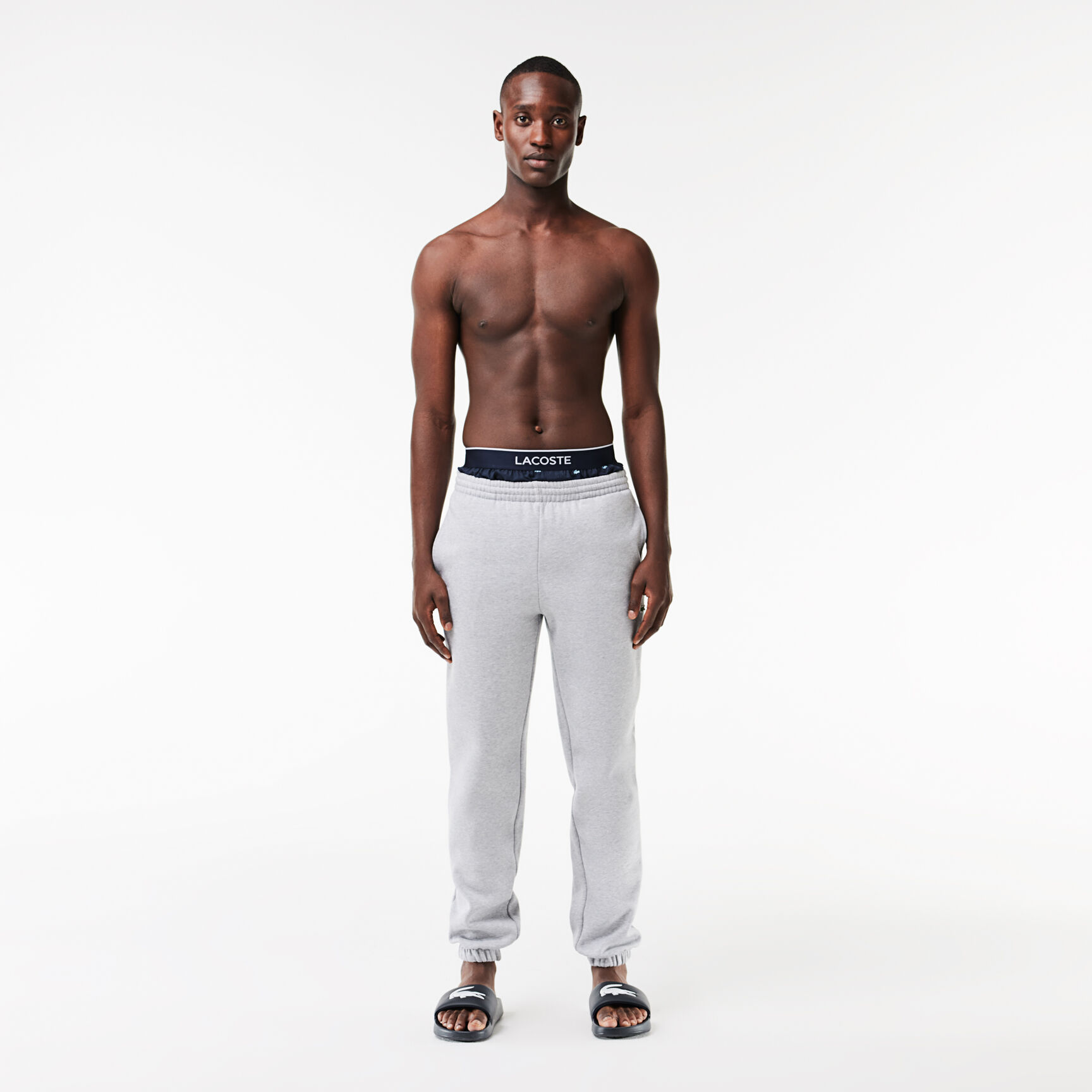 حذاء مفتوح لاكوست 1.0 من خامات صناعية للرجال مجموعة Croco حذاء مفتوح لاكوست 1.0 من خامات صناعية للرجال مجموعة Croco