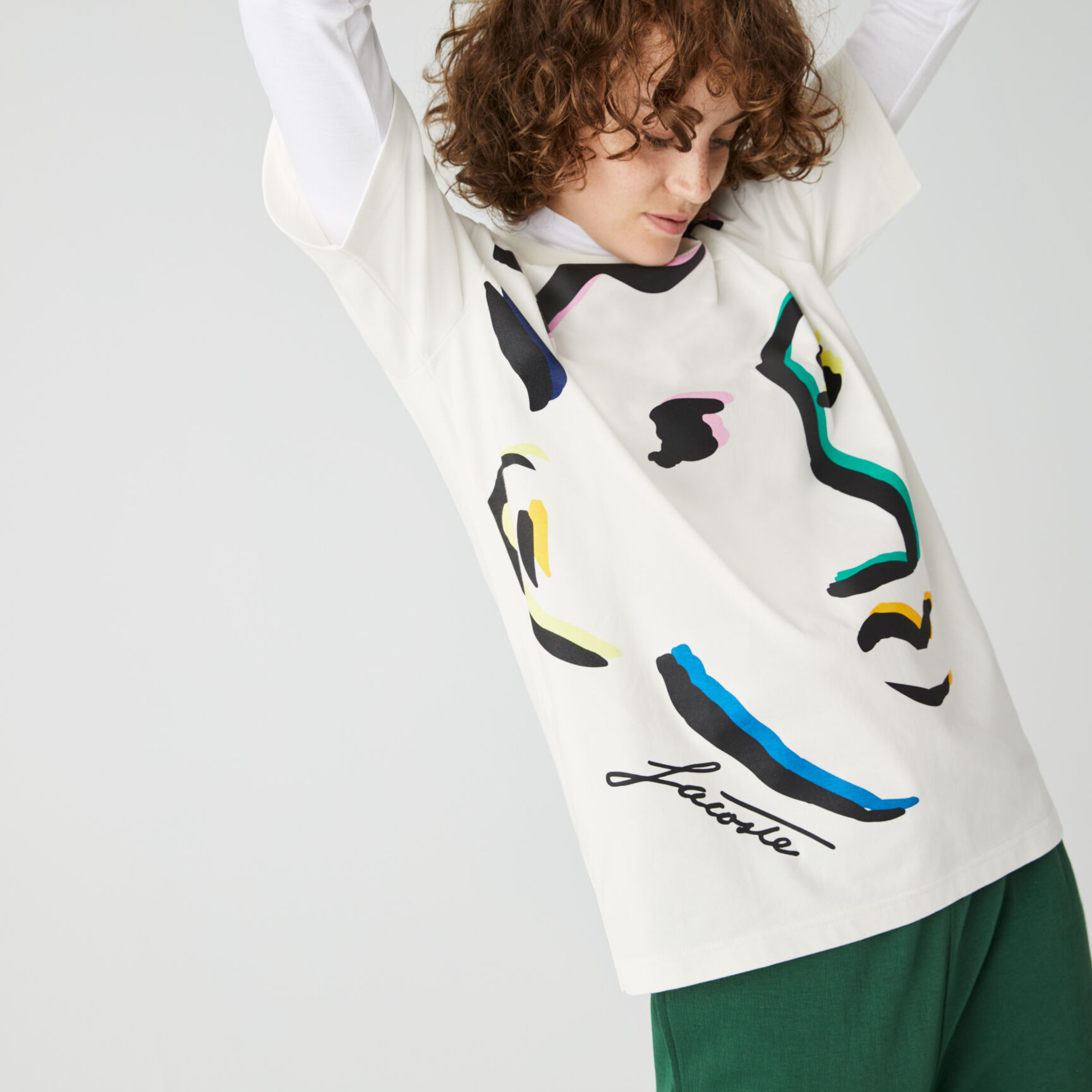 تي شيرت قطن مع طبعة وجه مميزة من مجموعة Lacoste LIVE للجنسين تي شيرت قطن مع طبعة وجه مميزة من مجموعة Lacoste LIVE للجنسين