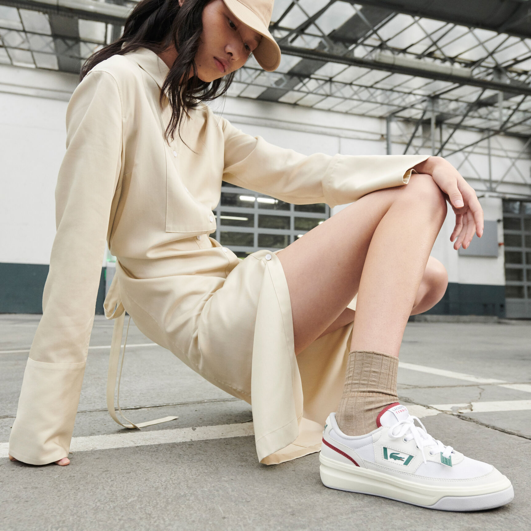 حذاء رياضي خفيف من مجموعة G80 OG مصنوع من الجلد والقماش حذاء رياضي خفيف من مجموعة G80 OG مصنوع من الجلد والقماش