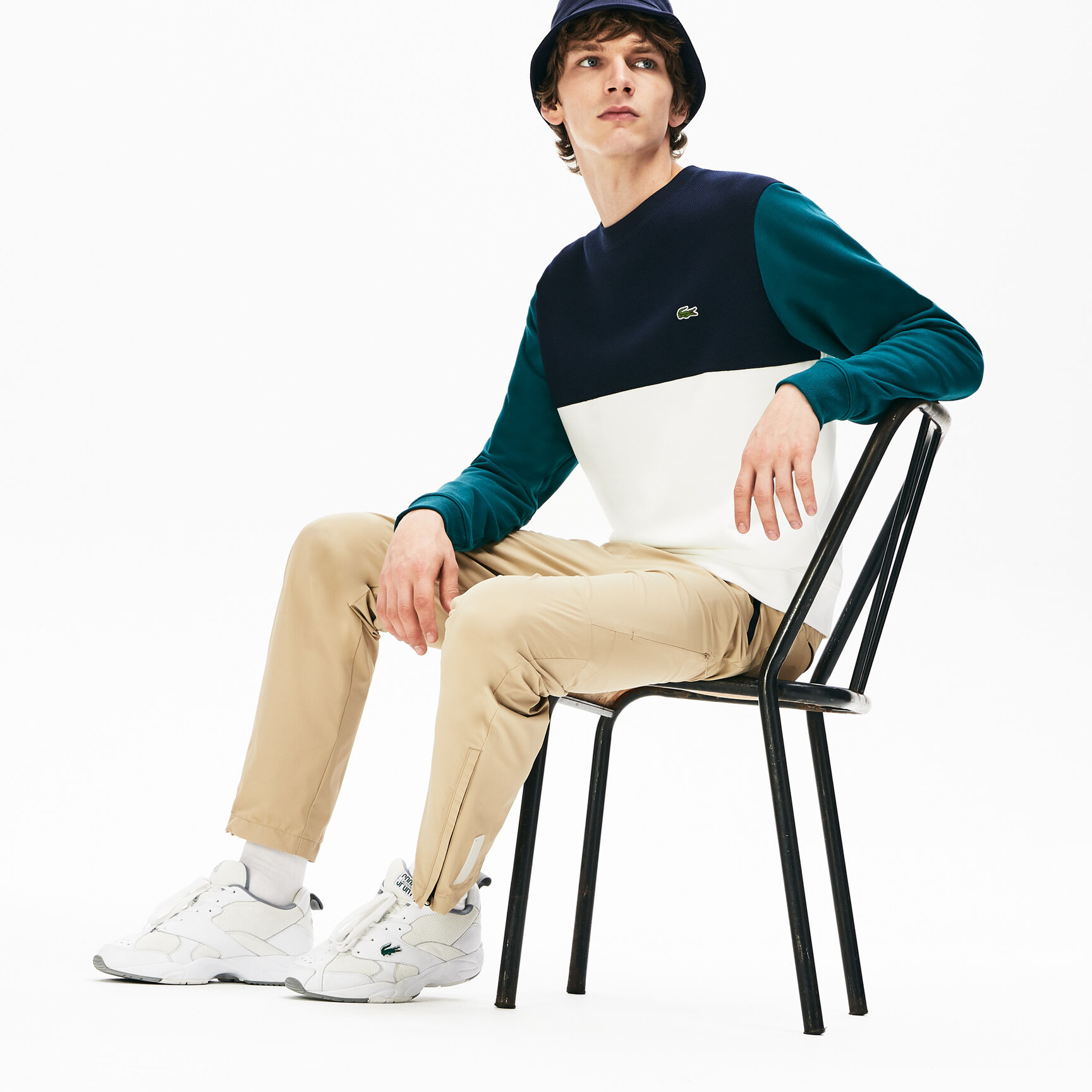 قميص ثقيل ملون للرجال من مجموعة Crew Neck قميص ثقيل ملون للرجال من مجموعة Crew Neck