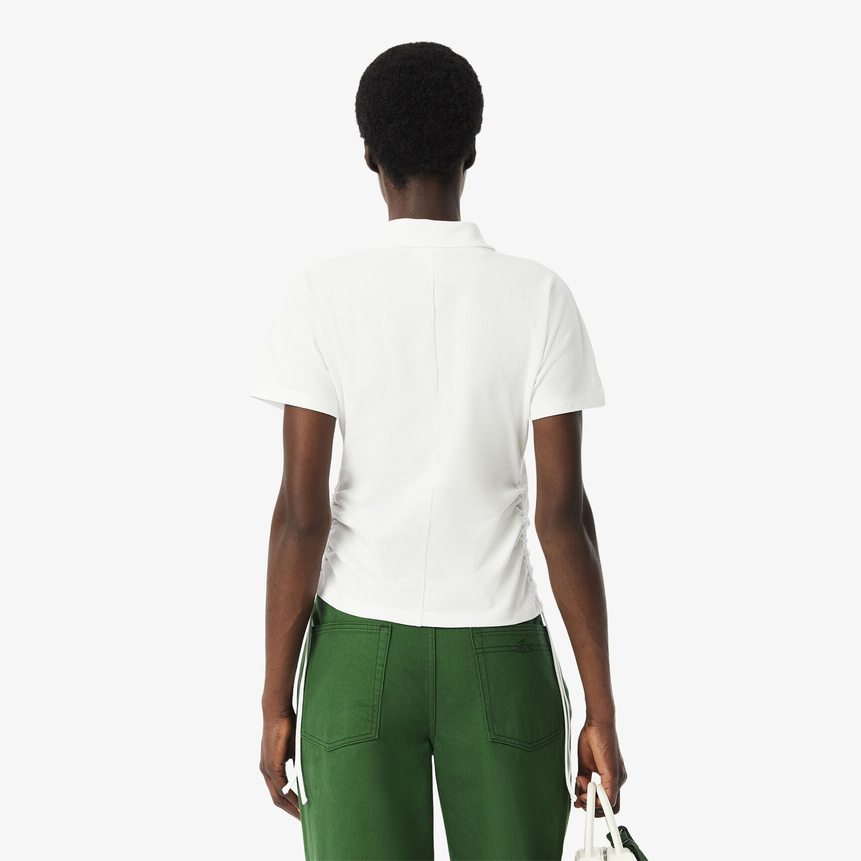 قميص بولو بيكيه بقصة ضيقة وقابل للتعديل قميص بولو بيكيه بقصة ضيقة وقابل للتعديل