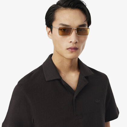 قميص بولو بقصة كلاسيكية بنسيج محكم