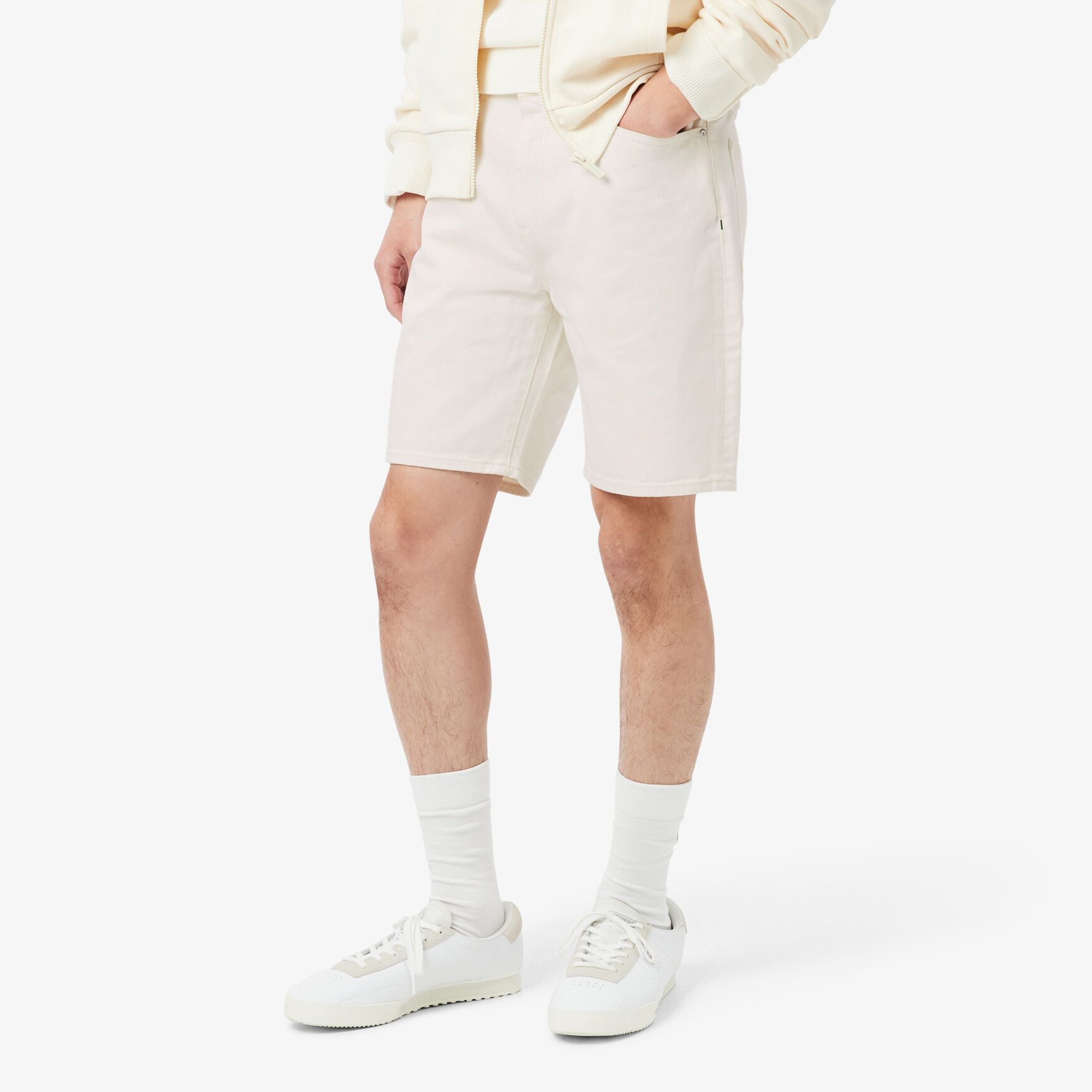 شورت برمودا جينز بقصّة مستقيمة