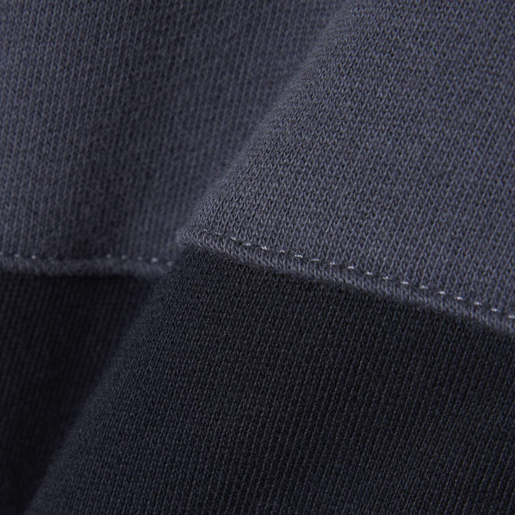 هودي بسحاب بألوان متداخلة