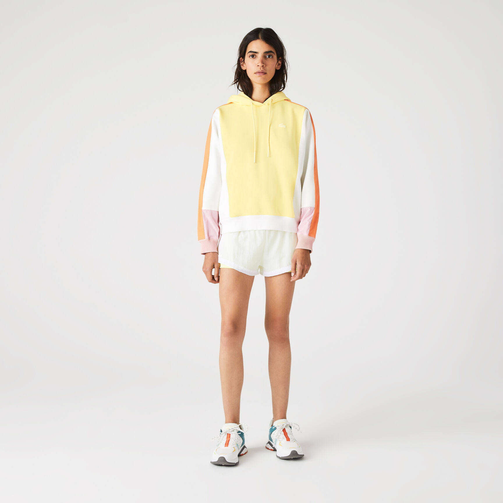 هودي صوف مقسم بألوان للنساء مجموعة Lacoste L!VE هودي صوف مقسم بألوان للنساء مجموعة Lacoste L!VE