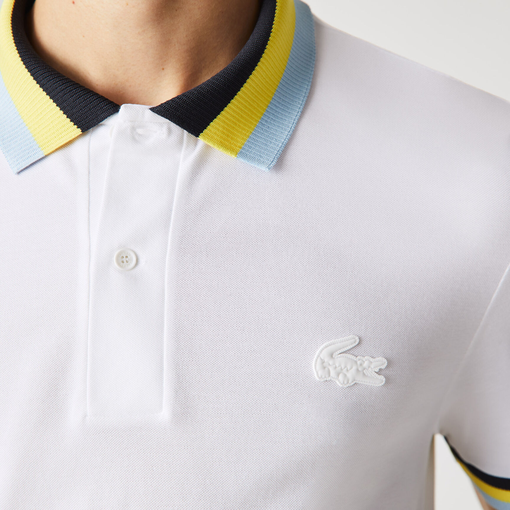 Men&rsquo;s Lacoste Slim Fit Light Breathable Piqu&eacute; Polo