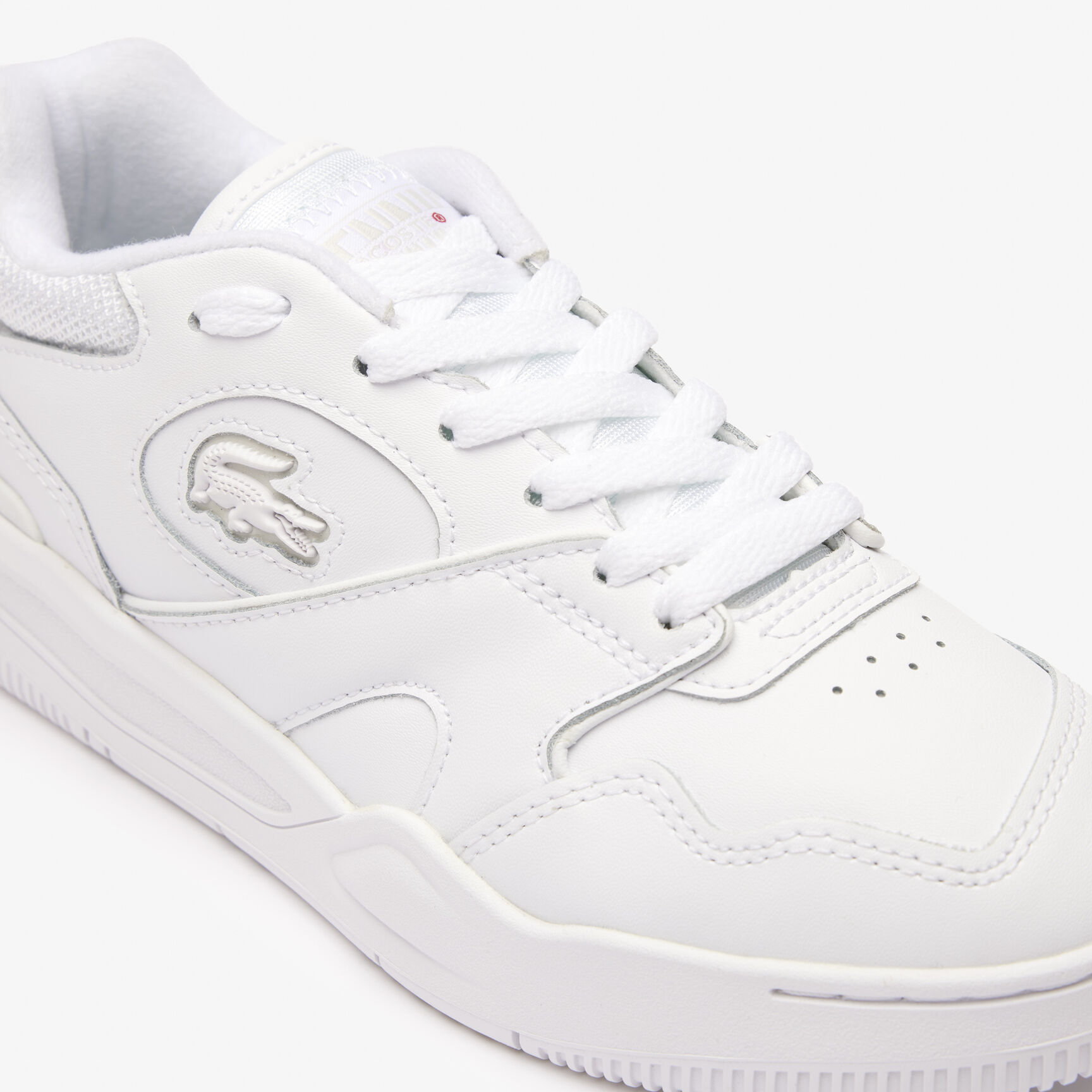 سنيكرز لاين شوت جلد بنعل خارجي متميز للنساء سنيكرز لاين شوت جلد بنعل خارجي متميز للنساء