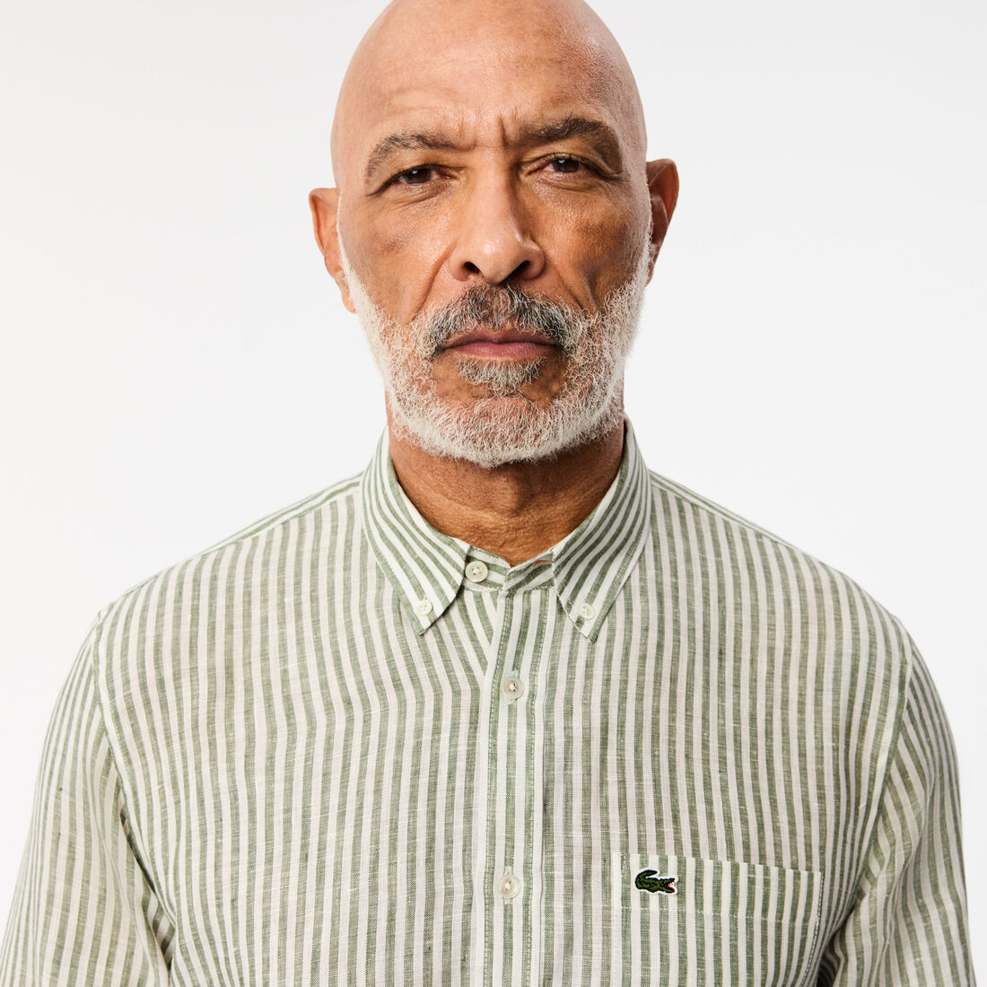 قميص كتان مخطط بقصّة عادية قميص كتان مخطط بقصّة عادية