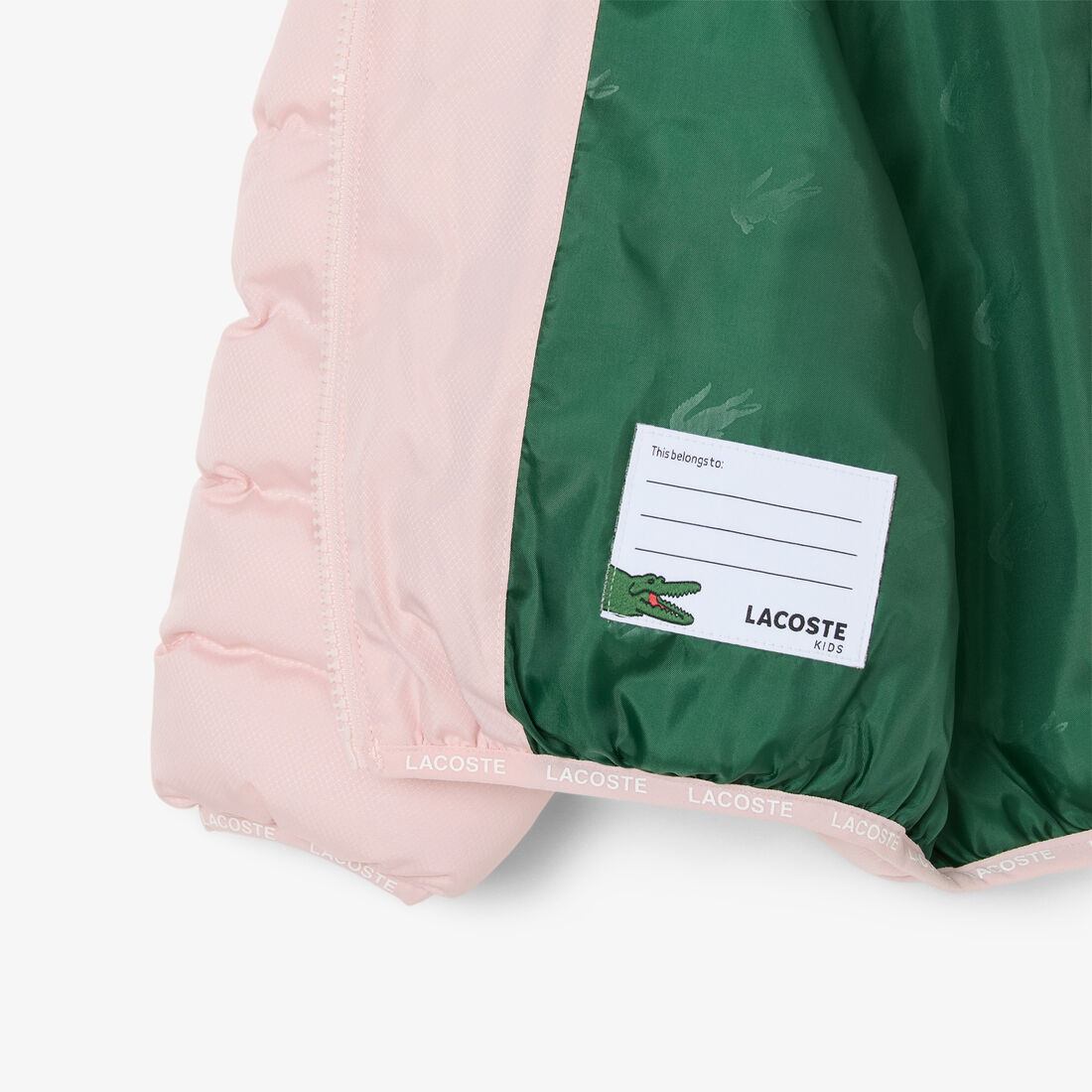 هودي منتفخ من التفتا بنمط ألماسي مع قبعة هودي منتفخ من التفتا بنمط ألماسي مع قبعة