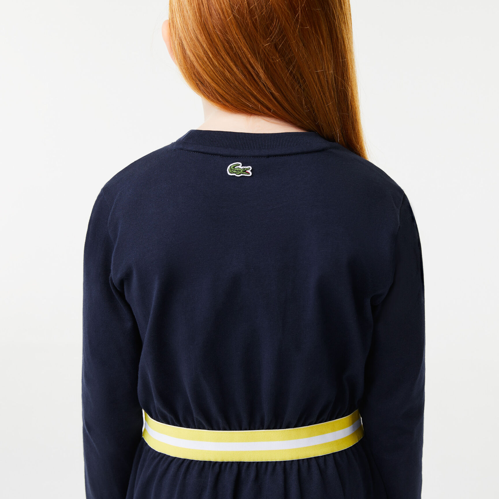 فستان لاكوست قطن جيرسيه بخصر بلون مغاير للبنات فستان لاكوست قطن جيرسيه بخصر بلون مغاير للبنات