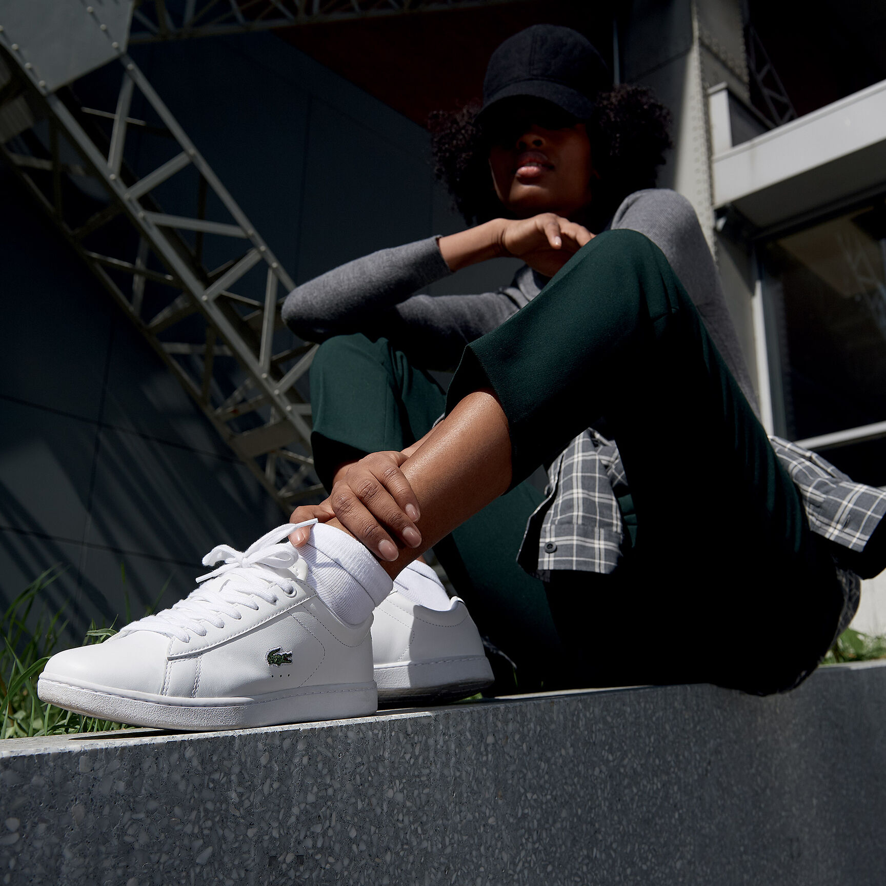 سنيكرز كارنابي ايفو جلد ببطانة شبكية للنساء سنيكرز كارنابي ايفو جلد ببطانة شبكية للنساء